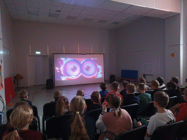 3D кино в школе.